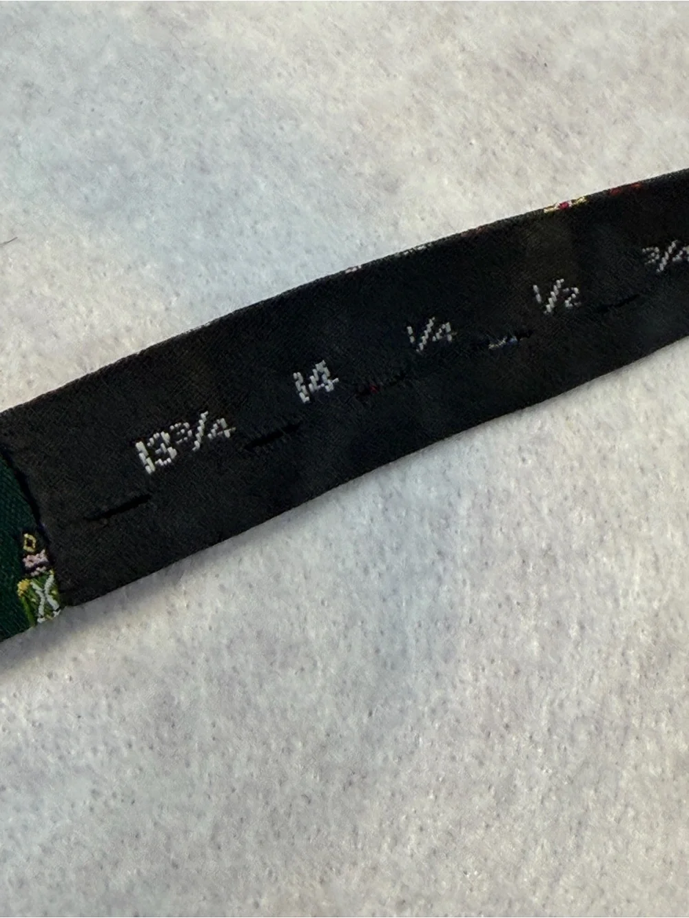 Daniel Cremieux Green Silk Toy Soldier Print Novelty Self Tie Bow Tie